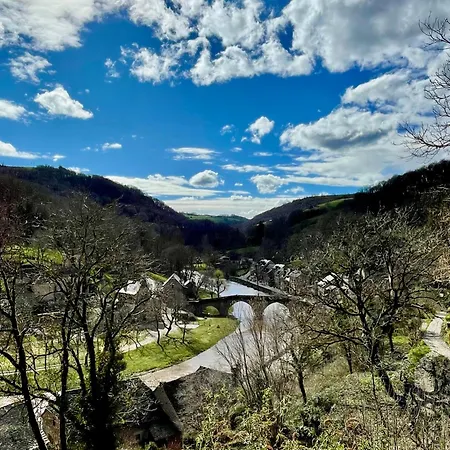 Causses Cocottes 4 Epis De France Et 4 Etoiles Meuble De Tourisme Maison D'architecte Sur 5800 M2 De Terrain *